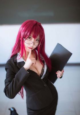 将军掀开她的乳罩揉捏她的胸_国产剧免费在线播放